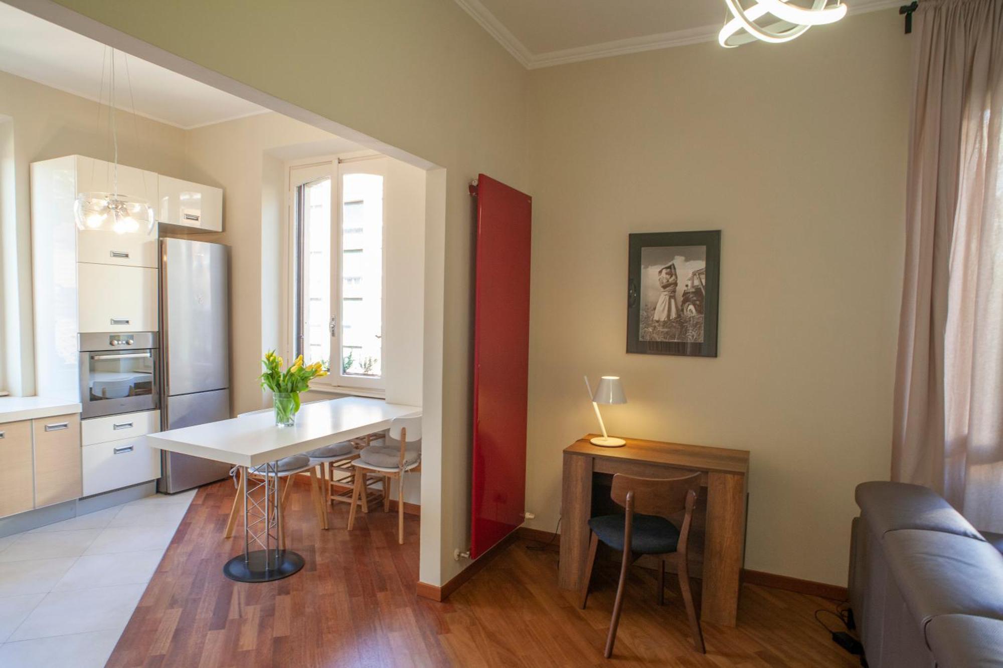 Bright And Comfy In A Beautiful Contemporary *