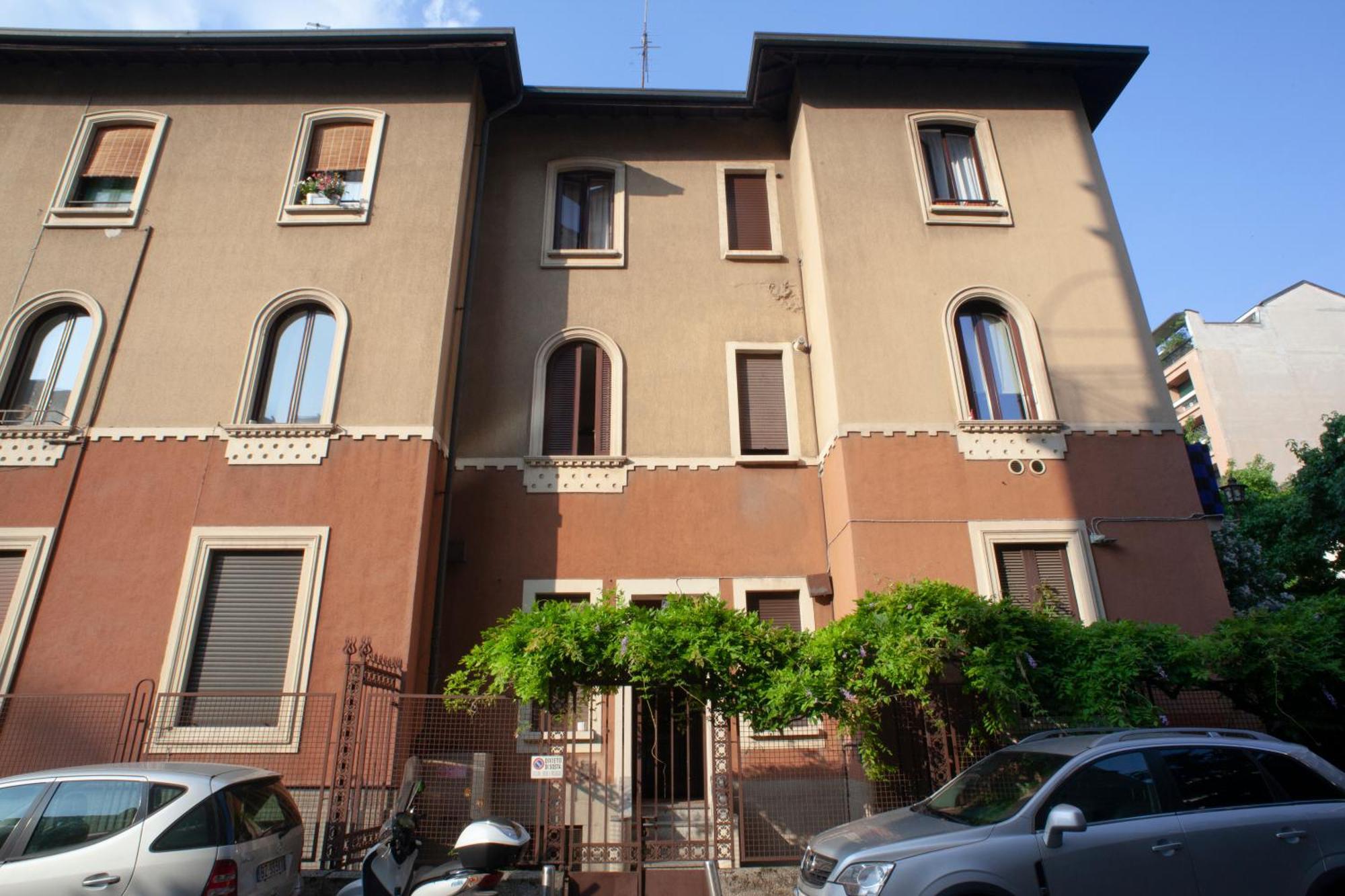Bright And Comfy In A Beautiful Contemporary Milan